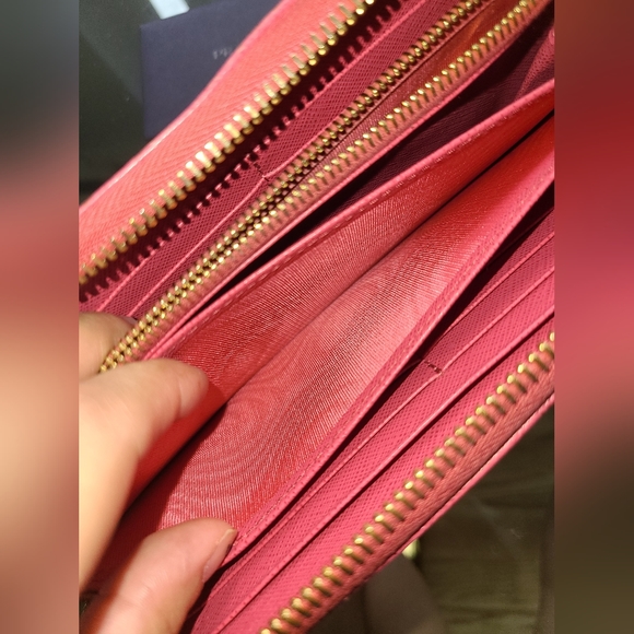 Barbie Pink Prada zip around Wallet - Picture 5 of 10